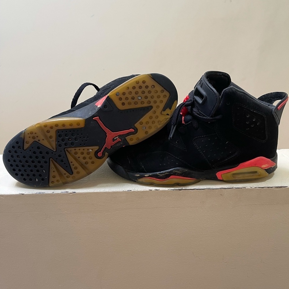 Nike Air Jordan - Picture 3 of 6